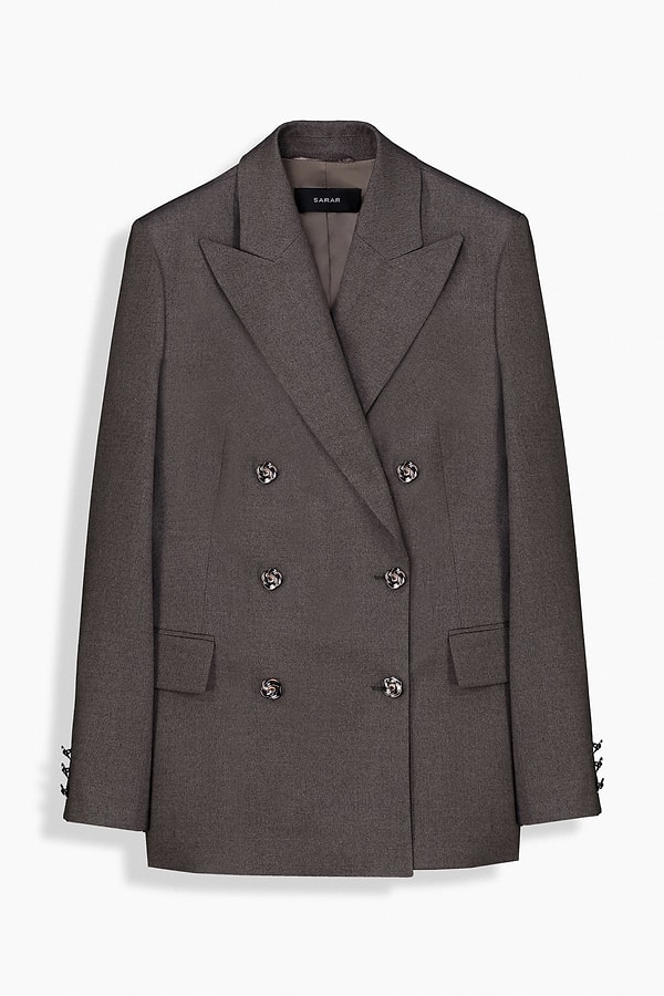 Sevgiline kahverengi bir ceket çok yakışır!