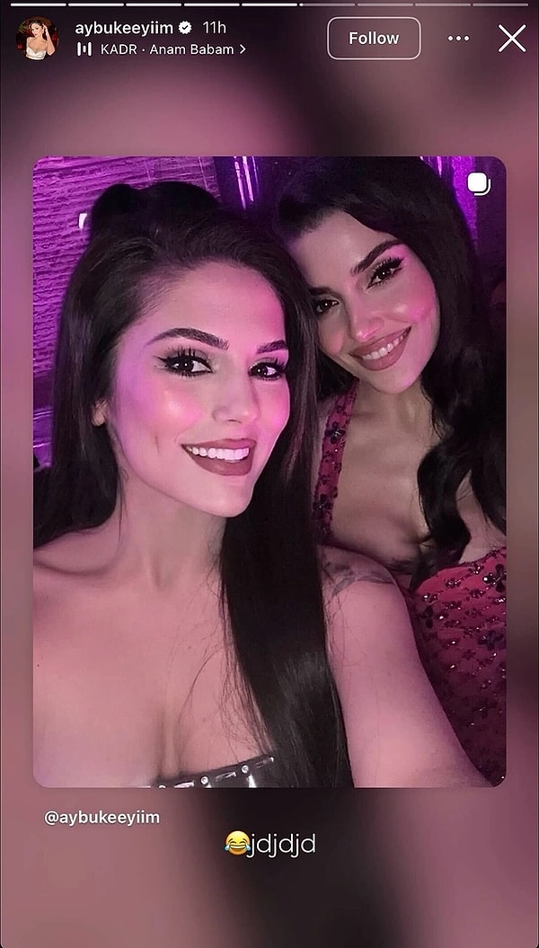 Uzun süredir güzelliğiyle konuşulan Hande Erçel’e benzerliğiyle dikkat çeken Aybüke Çangal, sosyal medyada yapılan karşılaştırmalarla yeniden gündeme geldi.