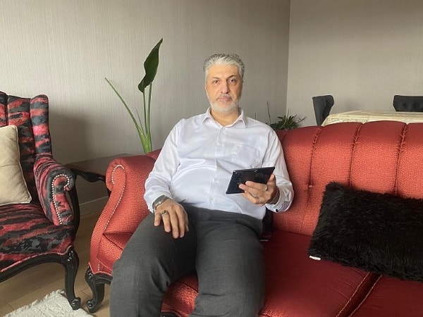 İsmail Hakkı Pamukoğlu'nun hesabına bilmediği bir kuyumcu tarafından 426 bin TL gönderildi.