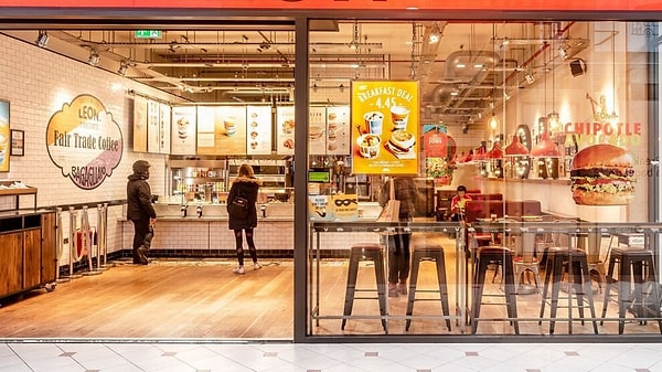 Çalışanlar başka şubelere yönlendirildi.