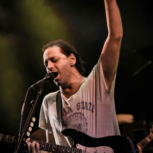 Bir süredir ünlülere yönelik düzenlenen operasyonlara bir yenisi daha eklendi.