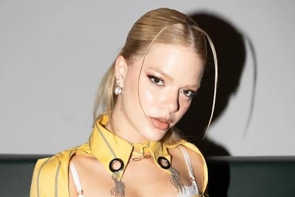 Manifest grubu Arem & Arman'ın YouTube kanalındaki Hitmakers programına konuk oldu.