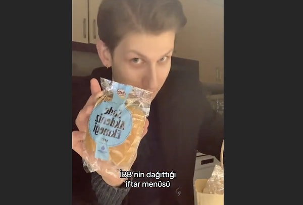 Paylaşıma göre İBB'nin dağıttığı iftar menüsünün içeriği şöyle;