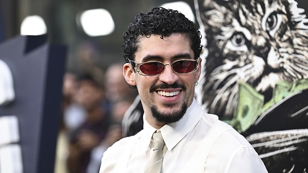 Kendisi tarzı ve şarkılarıyla gündemdeyken geçtiğimiz günlerde Bad Bunny, Grammy Award kazanarak Latin müziğin ABD müzik endüstrisinin en prestijli sahnesinde de merkezde yer alabileceğini gösterdi.