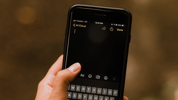 1. Telefonunun notlar uygulamasını şimdi açsak en üstlerde büyük ihtimalle şununla karşılaşırız: