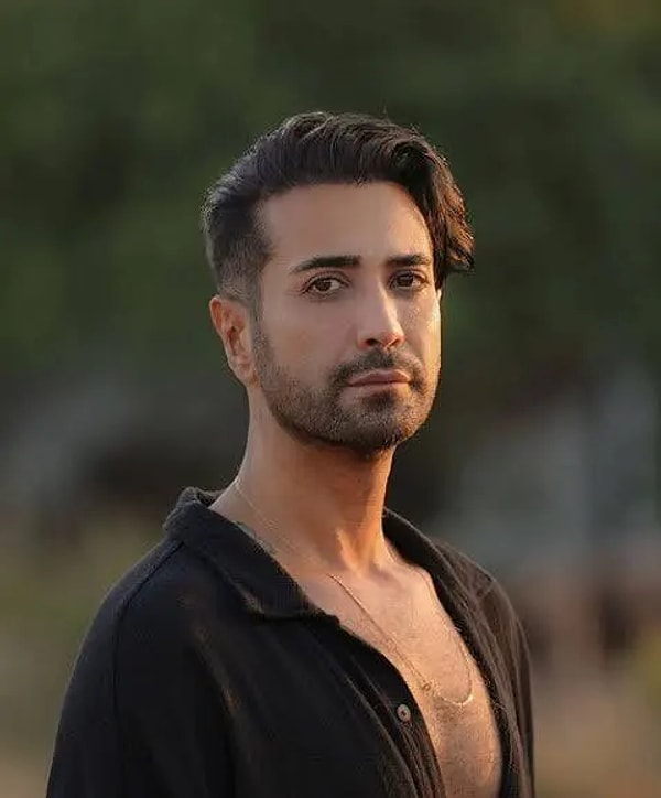 8. Tan Taşçı'nın romantik rüzgarlar estiren klasikleşmiş şarkısı "Rica Ederim" hangi yıl çıktı?