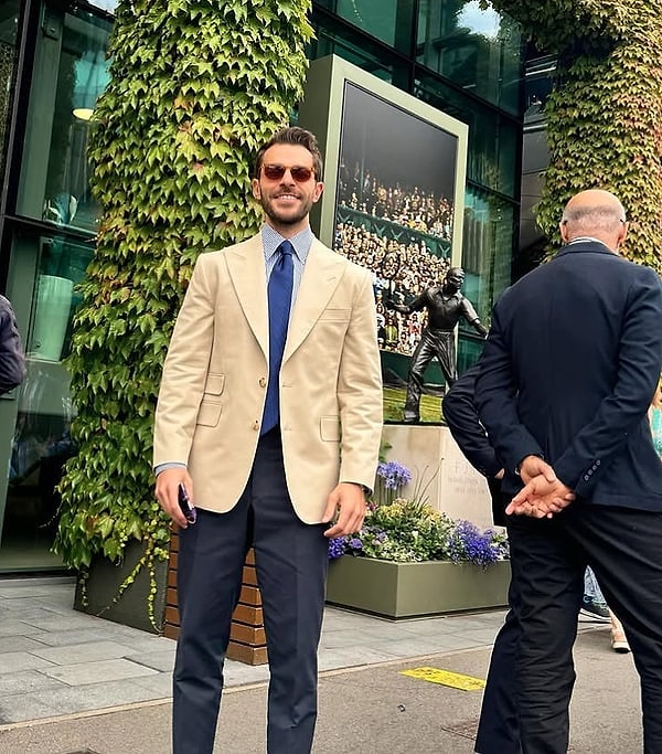 Görünen o ki Hakan Sabancı’nın aşk defteri yıllardır kapanmıyor, sadece yeni bir sayfa açıyor!