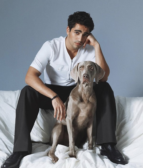 Yalı Çapkını dizisiyle hayatımıza giren Mert Ramazan Demir, kısa süre içerisinde koca bir hayran kitlesi olan erkek oyunculardan oldu.