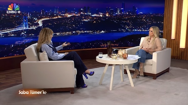 Ünlü şarkıcı geçtiğimiz günlerde konuk olduğu Saba Tümer’in sunduğu televizyon programında çarpıcı itiraflarda bulundu.