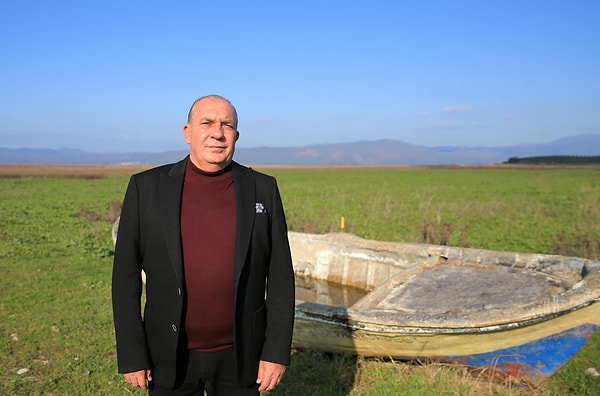 Bölge sakinleri, yeniden canlanan göl nedeniyle sevinçlerini paylaştı.