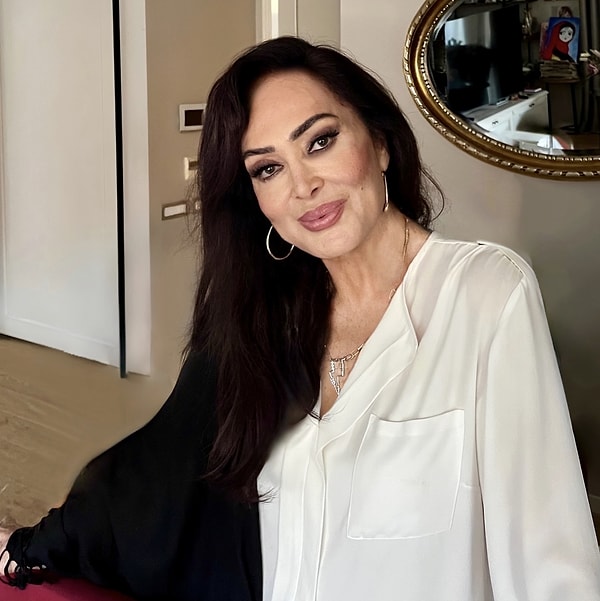 Son dönemde sosyal medyayı aktif kullanan usta isim, geçtiğimiz saatlerde “İyi haftalar” notuyla yeni bir fotoğrafını yayımladı.