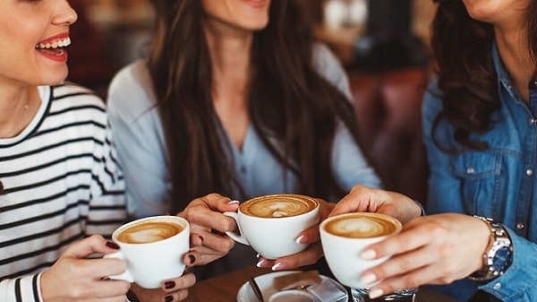 2. Sosyal hayatınızın tüm planları "Bir kahve içelim mi?" cümlesi üzerine kuruludur.