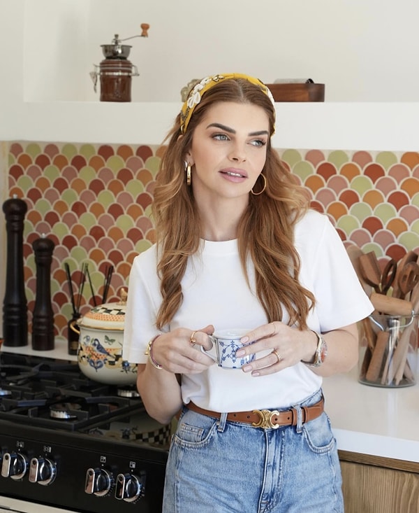 Pelin Karahan, boşanacağı ortaya çıktıktan sonra Ceyda Düvenci'ye konuk oldu.