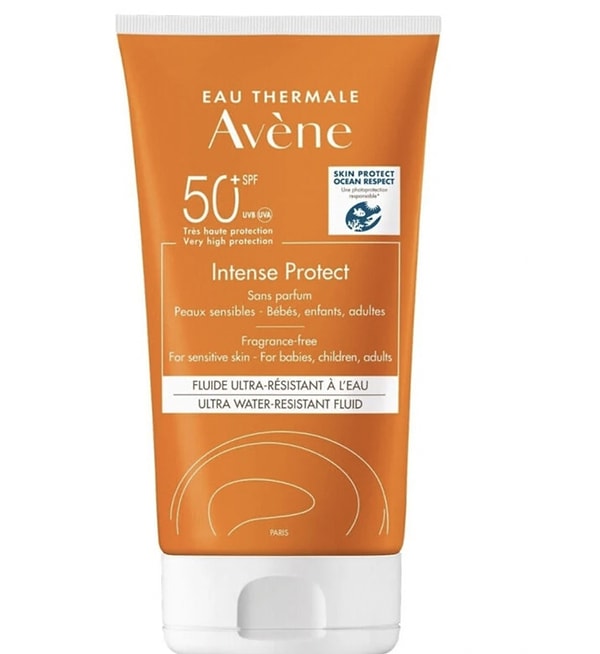 Güneşin tadını güvenle çıkarın: Avene Solaire Intense Protect SPF50+!