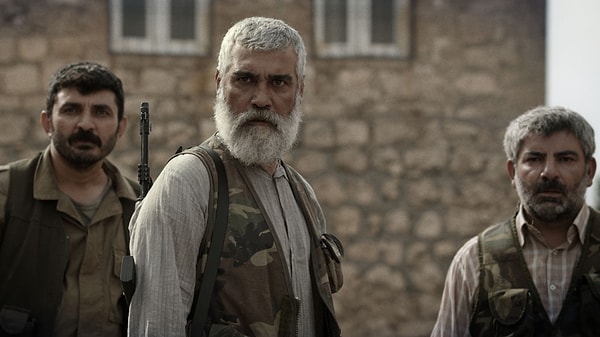 Yapımın oyuncu kadrosunda Caner Cindoruk, Berkay Ateş, Feyyaz Duman, Naz Göktan ve Özlem Taş yer alıyor.