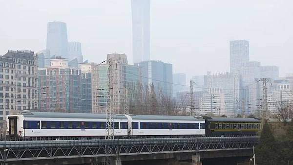 Tren hattı iki ülke arasındaki en önemli ulaşım bağlantılarından biri.