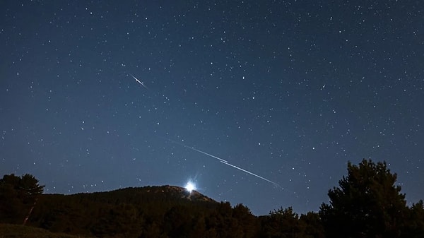 Meteorlar neden düşer?