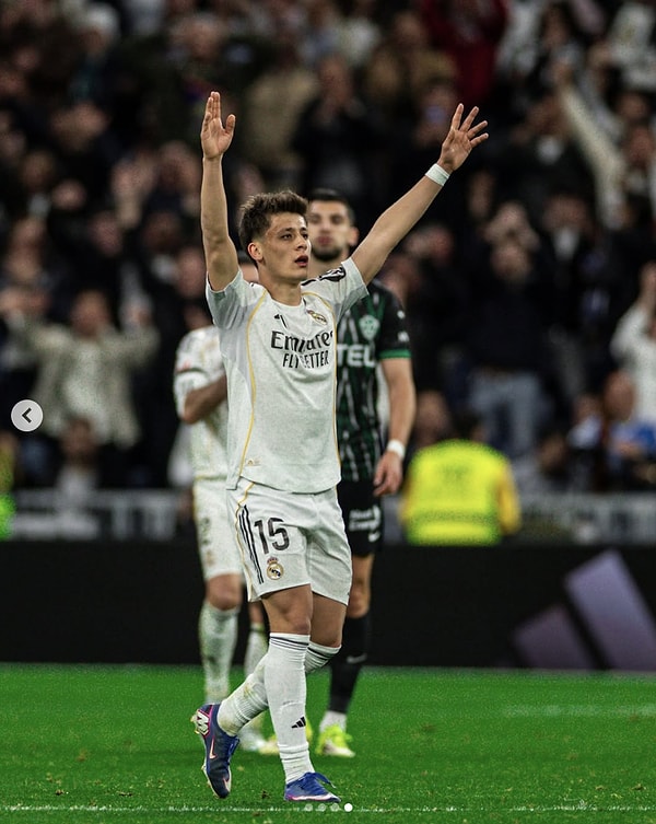 "Çok şükür. Uzun zamandır deniyordum. Böyle bir gol attığım için çok mutluyum."