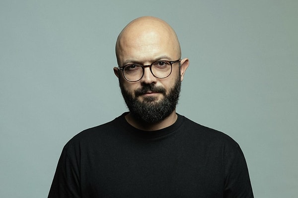 Dizinin yönetmeni de netleşti, yönetmen koltuğuna Yahya Samancı oturacak.