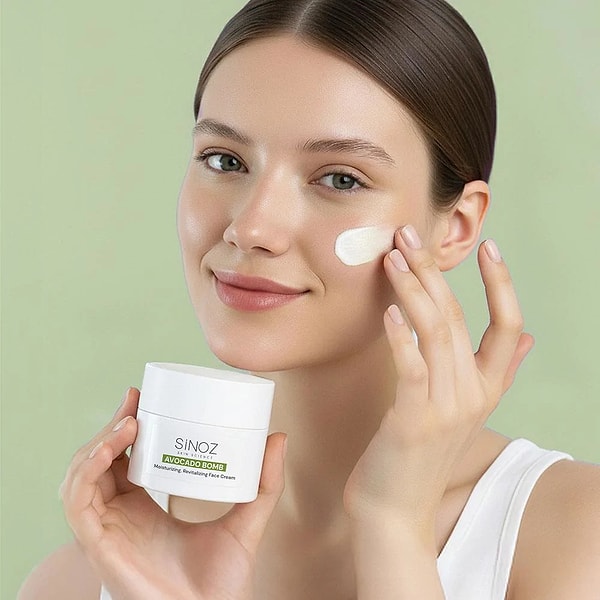 Kullananların muadiline göre daha iyi olduğunu söylediği o meşhur krem: Sinoz Avokado Bomb ile tanışmanın tam zamanı!
