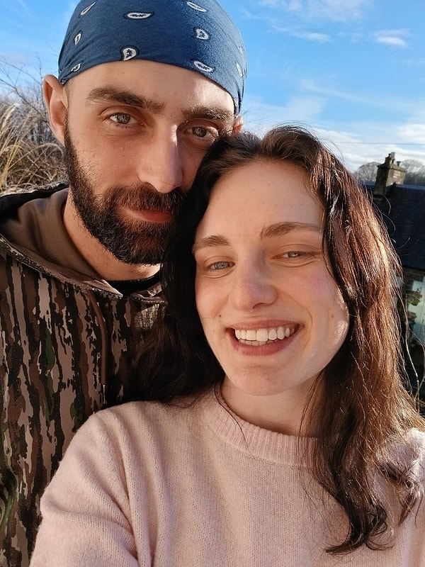 Her şey Dani’nin YouTube kanalına yapılan bir yorumla başladı.