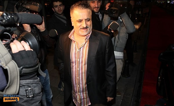 Ünlü yapımcı Erol Köse, geçtiğimiz saatlerde trajik bir şekilde hayatını kaybetti.