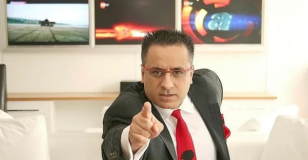 Müzik sektöründe uzun yıllar etkili bir figür olan Erol Köse’nin hayatını kaybetmesi, magazin dünyasında geniş yankı uyandırdı.