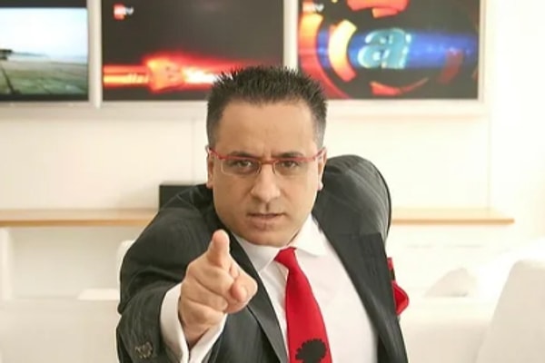 Ünlü yapımcı Erol Köse’nin vefatının ardından sanat dünyası adeta ikiye bölündü.