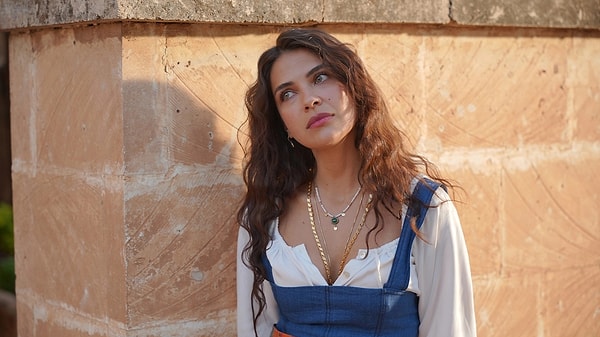 Halef: Köklerin Çağrısı dizisi yayın hayatına başladığı günden bu yana güçlü hikayesiyle ekran yolculuğunu sürdürüyor.