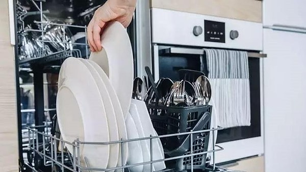 Sitrik asit, kireç ve mineral kalıntılarını çözme konusunda inanılmaz güçlü bir madde.