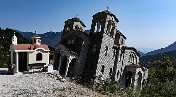 Gazete Oksijen'de yer alan habere göre; ziyaretçiler kilisenin içine girmenin başlı başına bir deneyim olduğunu belirtiyor.