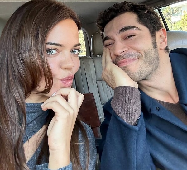 En son Sahtekarlar dizisinde izlediğimiz Hilal Altınbilek, son dönemin en popüler isimlerinden biri.