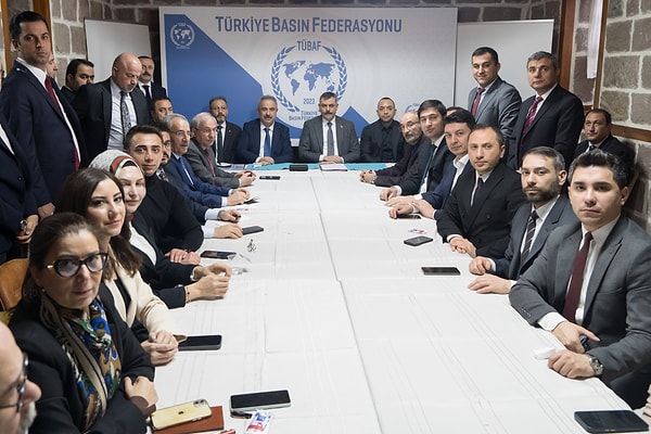 İçişleri Bakanı Mustafa Çiftçi, Türkiye Basın Federasyonu’nda (TÜBAF) "Anadolu Sohbetleri" kapsamında basın mensuplarıyla buluştu.