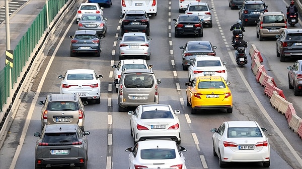 "APP plaka tarihi 1 Ocak 2027'ye kadar uzatıldı" iddialarına İçişleri Bakanlığı'ndan açıklama.