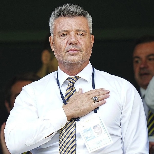 Sadettin Saran’ın içinde bulunduğu araç, bugün akşam saatlerinde stadyuma giriş yaptığı sırada trafik kazasına karışmıştı.