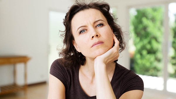 Konuşmanın azaltıldığı ortamlarda insanların daha fazla gözlem yaptığı görülüyor.