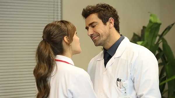 Gerçek bir hikayeden uyarlanan Doktor Başka Hayatta NOW TV'de yolculuğuna devam ediyor.
