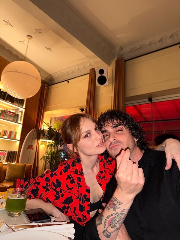 Gazete Magazin’in iddiasına göre Nilperi Şahinkaya ve Baturalp Bekar ayrılığının arkasından dolandırıcılık çıktı.