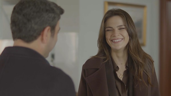 AyNa Yapım imzalı Uzak Şehir, yeni bölümüyle pazartesi akşamı saat 20.00’de Kanal D’de.