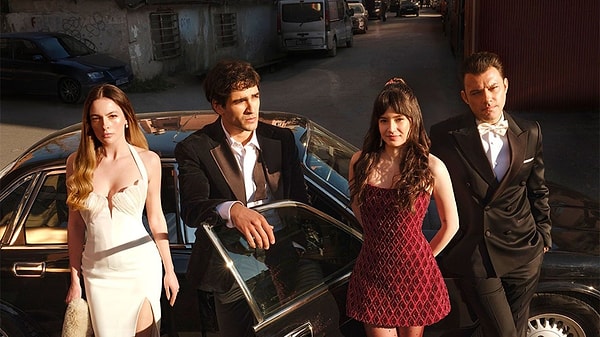 Sezonun merakla beklenen işlerinden biri olan Delikanlı 6 Nisan akşamı yayın hayatına başladı.