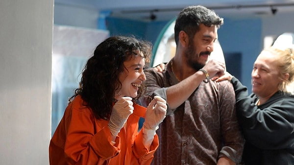 Çevik, dizide Hicran karakterine hayat veriyordu.