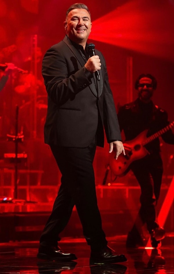 Sanatçı, bu konser için sahneye şimdiye kadarki en güçlü kadrolarından biriyle çıkıyor.