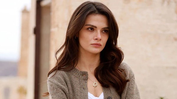 Kararın ardından Uzak Şehir’in yeni bölümünün iptal olup olmayacağı merak edildi.