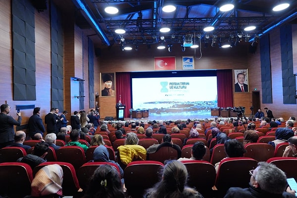 10-11 Nisan tarihlerinde Pendik Atatürk Kültür Merkezi'nde gerçekleştirilen sempozyumda; arkeolojik keşiflerden Osmanlı dönemine, Milli Mücadele yıllarından modern şehircilik sürecine kadar Pendik’in tüm katmanları ele alındı.