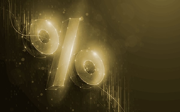 4. 1980'lerin başında Türkiye'de "aylık çok yüksek faiz" vaadiyle yüz binlerce kişinin parasını toplayan ve İsviçre'ye kaçmasıyla büyük bir kriz yaratan ünlü ismin lakabı neydi?