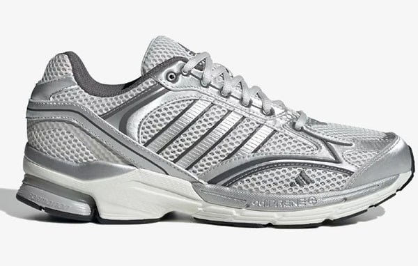 Piyasanın Favorisi: adidas Spiritain 2000 %20 İndirimde!