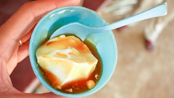 Pekmez, özellikle üzüm ve duttan elde edilen yüksek yoğunluklu bir demir kaynağıdır.