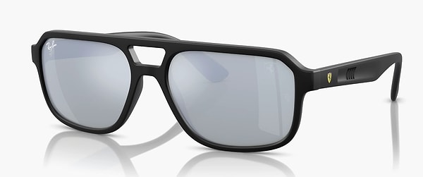 Ferrari şıklığı yarı fiyatına: Ray-Ban Ferrari Lifestyle!