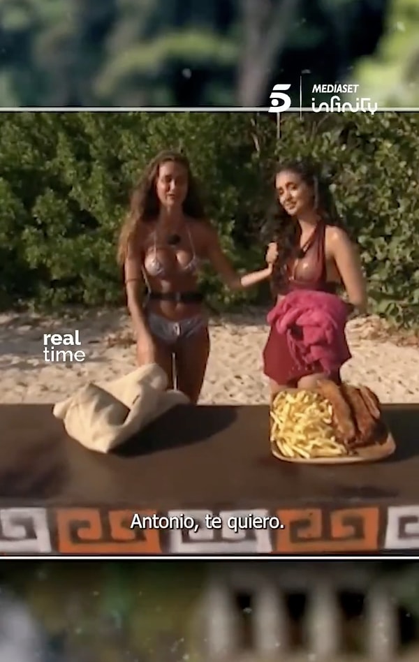 Survivor İspanya'da bir yarışmacıdan iletişim ve yemek ödülü arasında seçim yapmasını istediler.