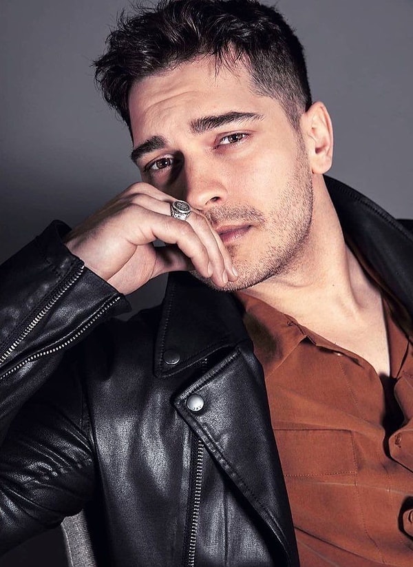 Çağatay Ulusoy’un Kariyerindeki Dönüm Noktaları ve Popüler Dizileri